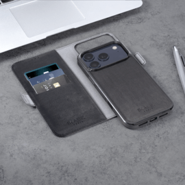 Etui & Coque robuste magnétique 2-en-1 et fabriqué avec un étui en plastique recyclé pour Apple iPhone 17 Pro, Noir Onyx