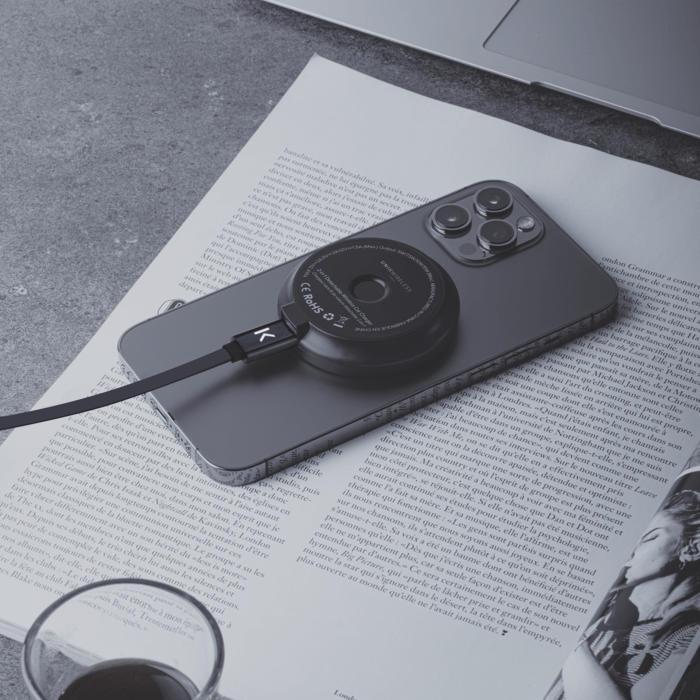 Chargeur de voiture sans fil d&eacute;tachable 2-en-1 (15W), Noir Carbone