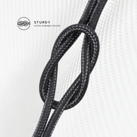 C&acirc;ble tress&eacute; m&eacute;tallique 2-en-1 USB-A & C vers USB-C (USB4 GEN2) fabriqu&eacute; avec des plastiques 100% recycl&eacute;s (1,2M)