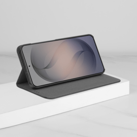 Coque clapet folio avec fente pour cartes & support fabriqu&eacute; avec &eacute;tui en plastique recycl&eacute; Pour Samsung Galaxy S26 5G, Noir