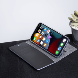 Diarycase 2.0 Coque clapet en cuir v&eacute;ritable avec support aimant&eacute; pour Apple iPhone 13, Violet Lilas